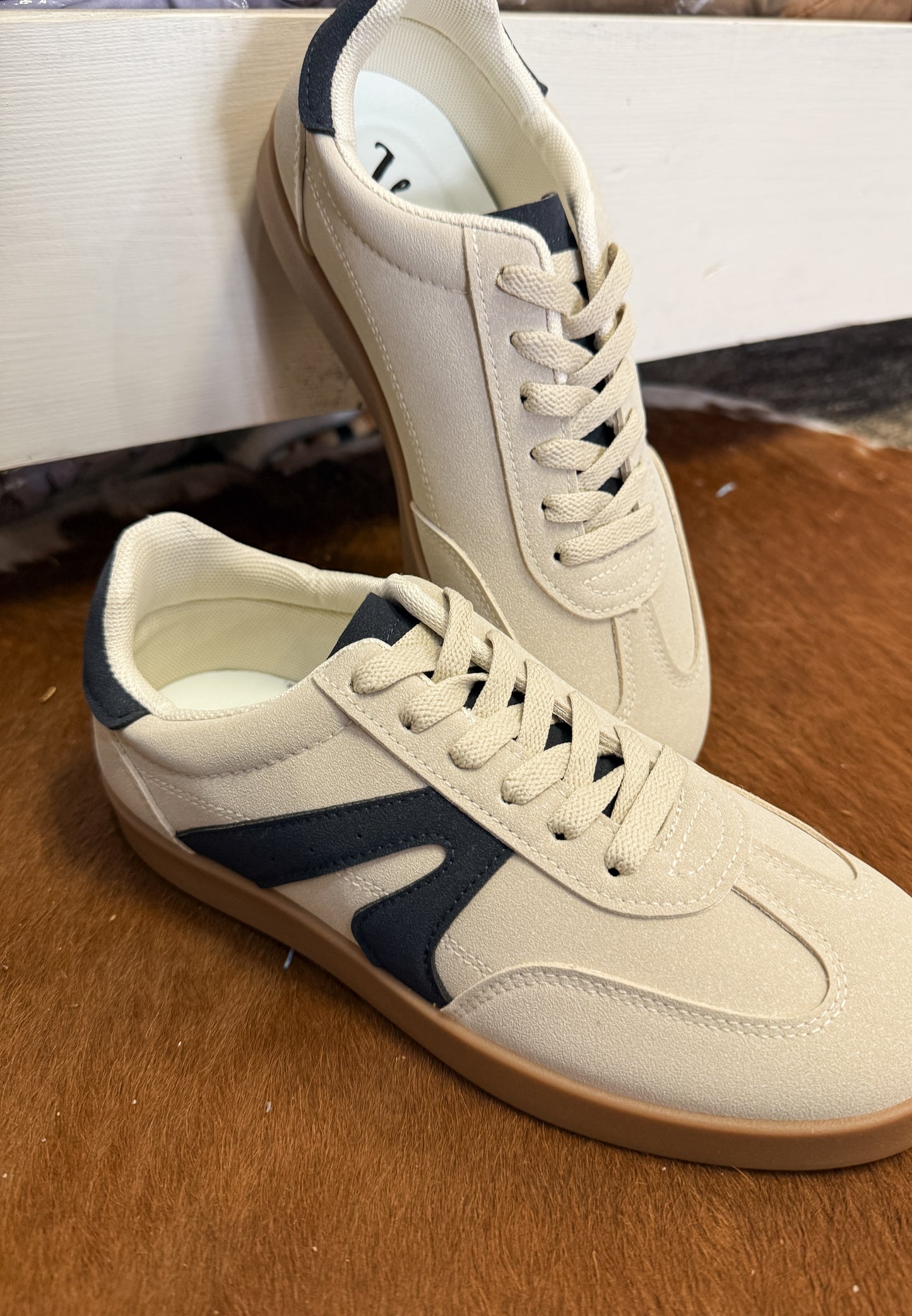 Very G Beige Casual Sneaker