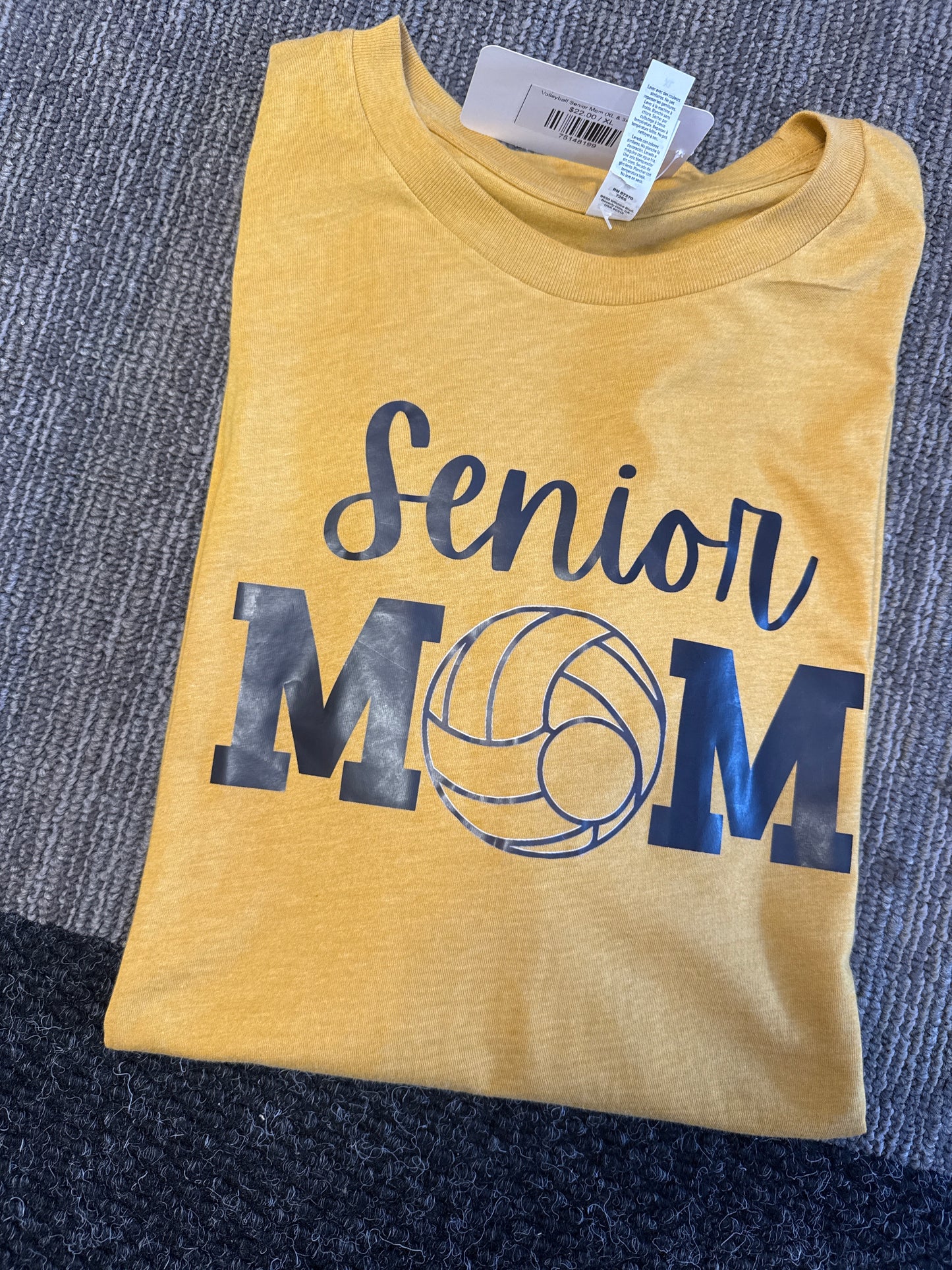 Volleyball Senior Mom (XL & 3x ONLY)