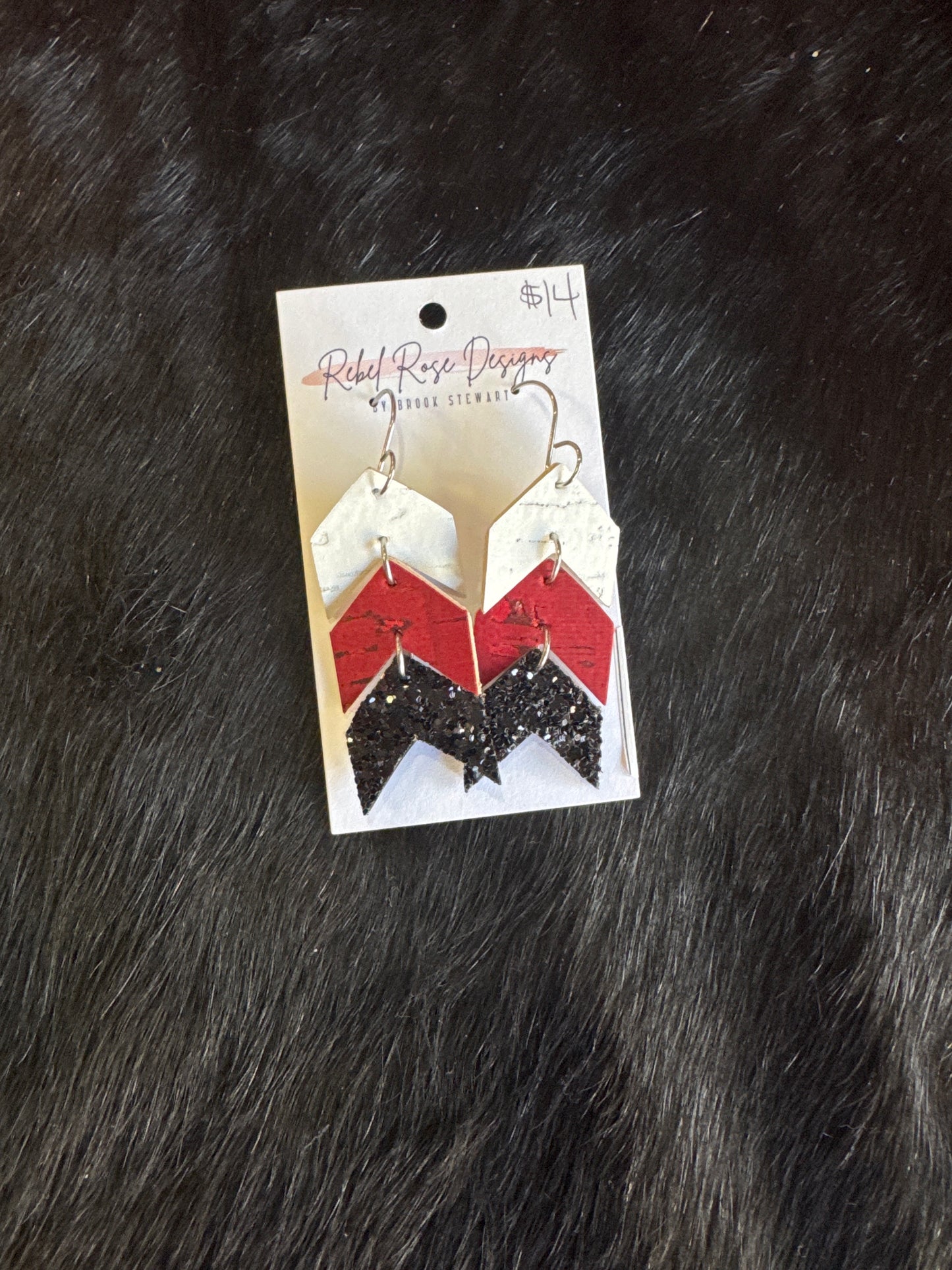 Chevron Earring - Crimson