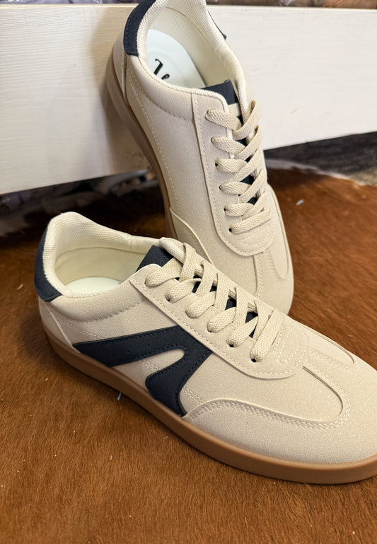 Very G Beige Casual Sneaker