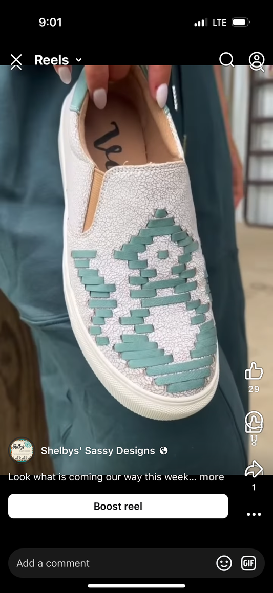 Very G Marian | Cream with Turquoise Leather Slip on